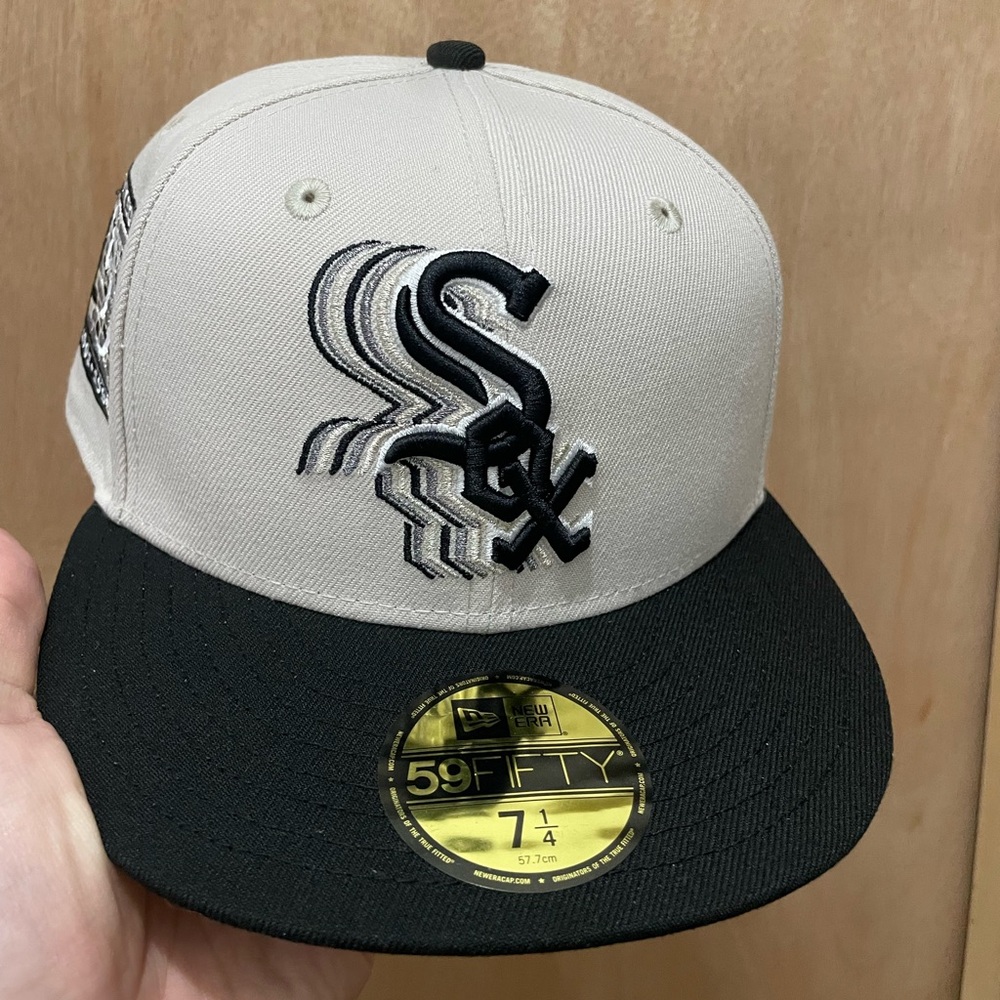 Topperz Chicago white Sox 95 years patch size 7 1/4 new era fitted brand new